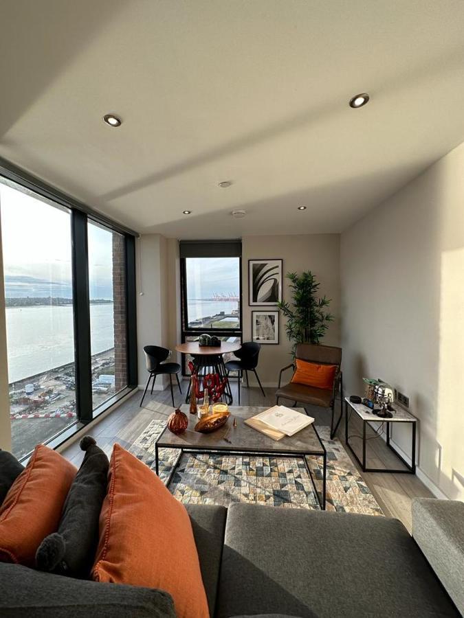 Beautifull And Cosy Family With Merseyside View Near City Center Homestay