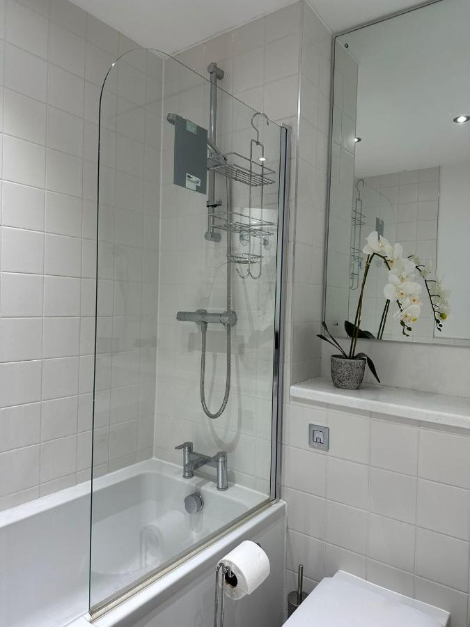 Beautifull And Cosy Family With Merseyside View Near City Center